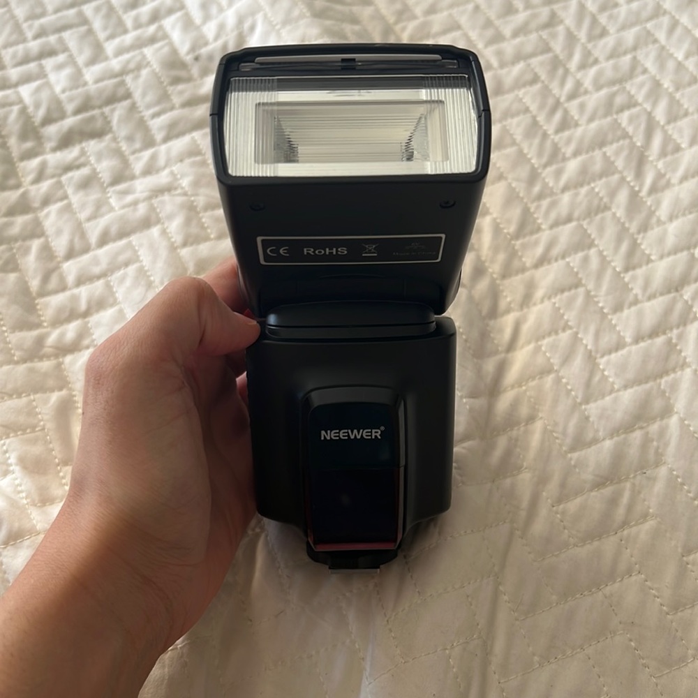 Neewer TT560 Flash Speedlite for DSLR Cameras